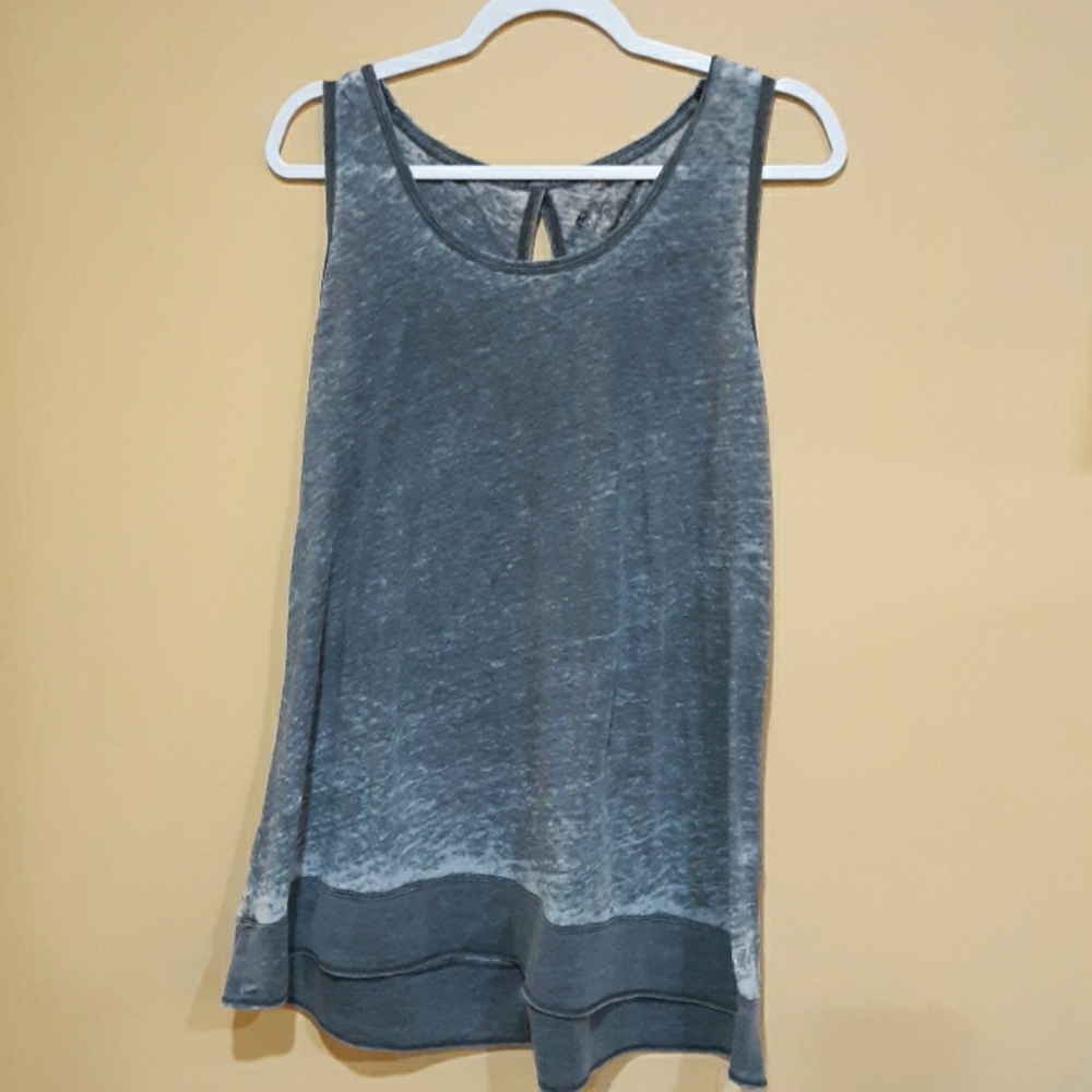 Calvin Klein workout tanktop - Picture 1 of 3
